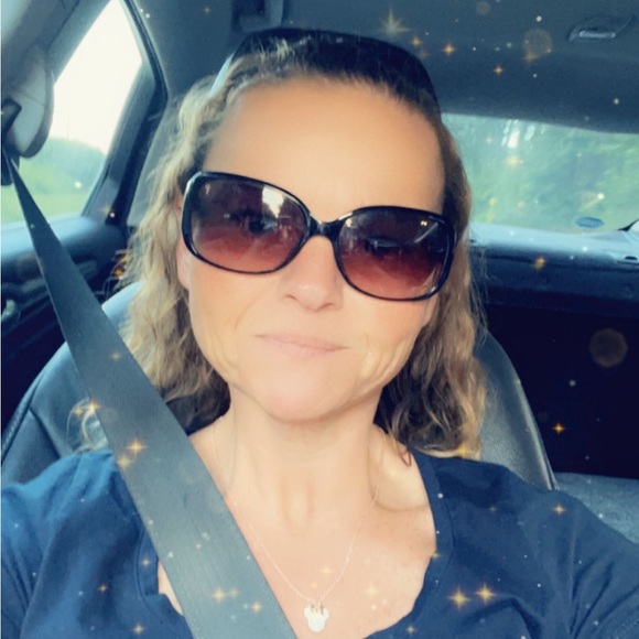 Meet your Posher, Mellissa - Picture 1 of 1